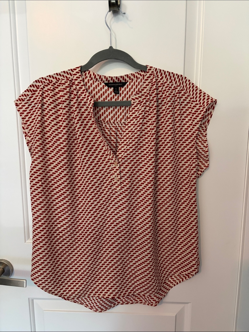 Banana Republic Red and Cream Geometric Cap-Sleeve Blouse